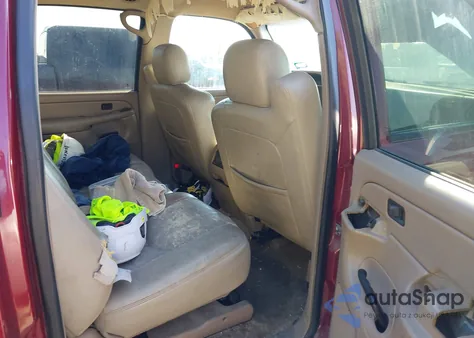 2005 Chevrolet Suburban 1500 Ls from USA, damaged, VIN 3GNEC16Z75G197803